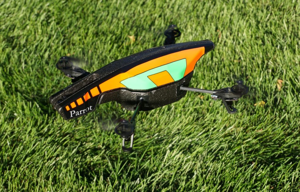 Parrot AR Drone 2.0 for a Unique Flying Experience - Half Chrome